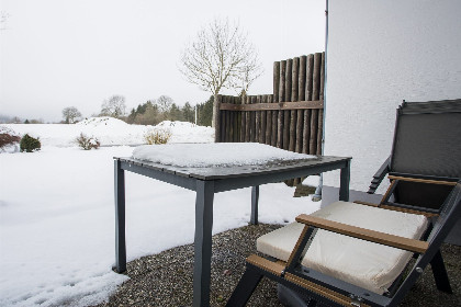 004 Vakantiehuisje Winterberg: Comfortabel Verblijf voor 5 Personen | Appartement   Am Roten Kreuz 11 | Zuschen