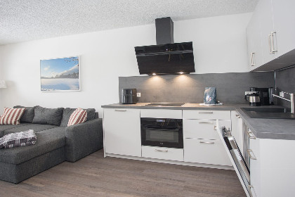 008 Vakantiehuisje Winterberg: Comfortabel Verblijf voor 5 Personen | Appartement   Am Roten Kreuz 11 | Zuschen