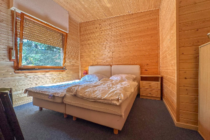 011 Wood Cabin