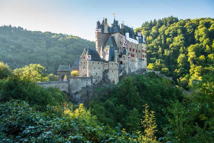 015 Prachtig 18 persoons vakantiehuis in een idyllisch dorp in de Eifel