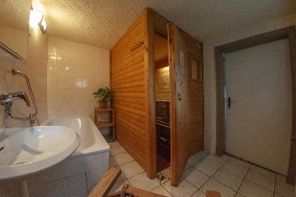 002 Das Haus am Wald