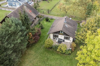 018 Das Haus am Wald