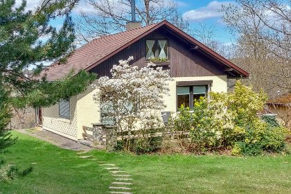 019 Das Haus am Wald