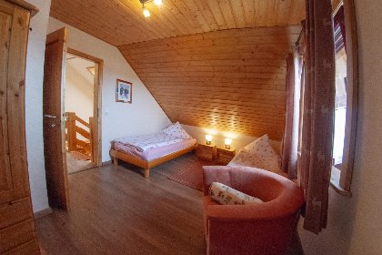 012 Naturstammhaus