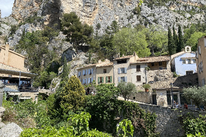 022 La petite maison de la ferme rose