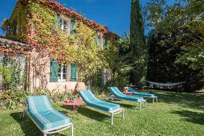 026 La petite maison de la ferme rose