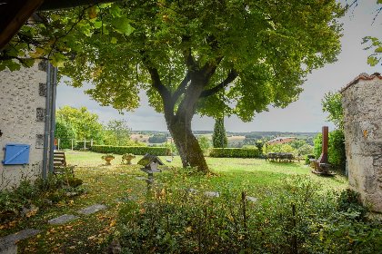 033 Lusignac Maswari