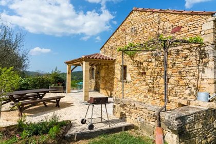 022 La Roque Haute