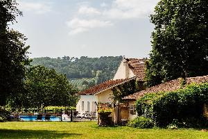 Chateau Prayssac   Bakkershuis vrijstaand huis met zwembad