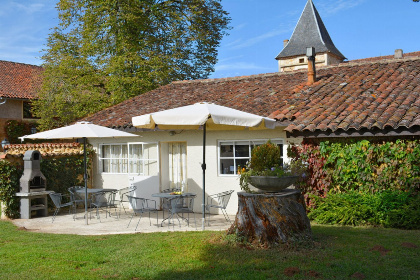 011 Chateau Prayssac   Bakkershuis vrijstaand huis met zwembad