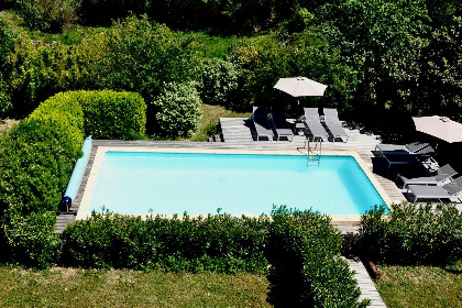 031 Villa au calme avec piscine