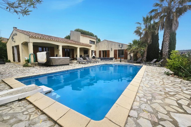 Frankrijk, Herault, F&eacute;lines Minervois