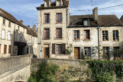015 Petit Savigny