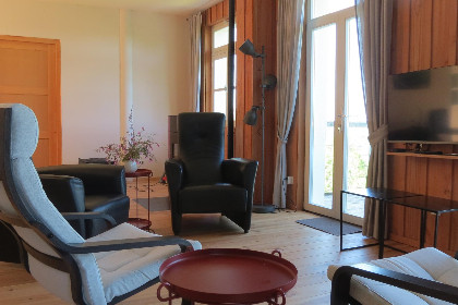 010 Residence Poulain
