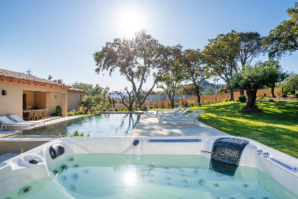 019 Vue Saint Tropez