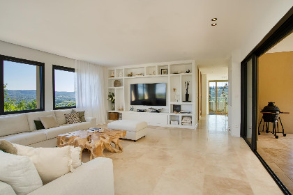 020 Vue Saint Tropez
