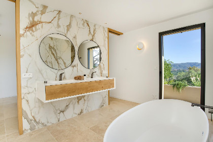 035 Vue Saint Tropez
