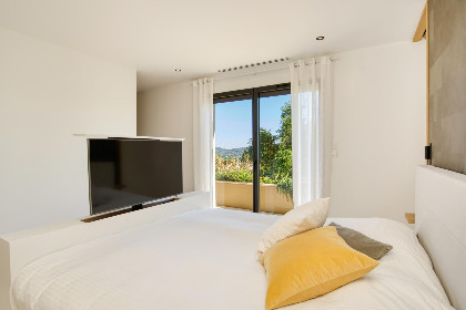 036 Vue Saint Tropez