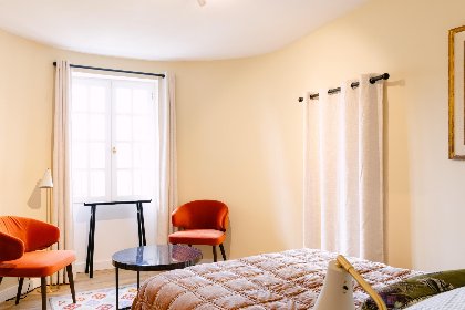 025 Chateau la Perle