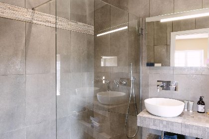 033 Chateau la Perle