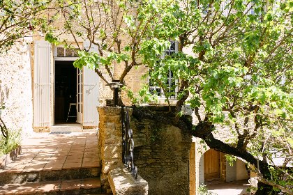 035 Chateau la Perle