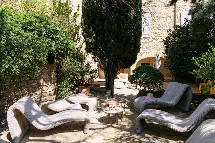 043 Chateau la Perle