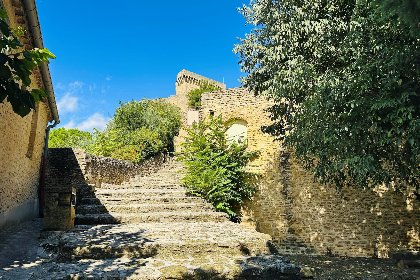 045 Chateau la Perle