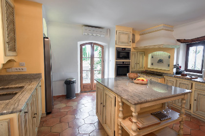028 Bastide St John