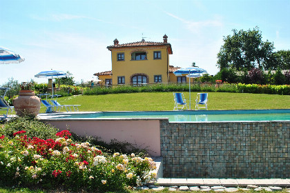 002 Villa Catia