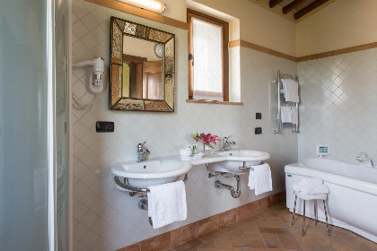 008 Villa del Fattore