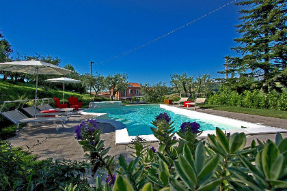 002 Vakantiehuis Casale degli Ulivi