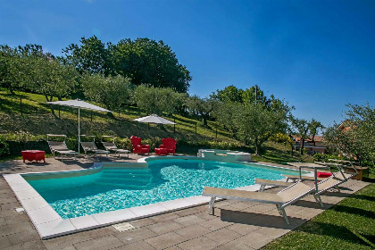 006 Vakantiehuis Casale degli Ulivi