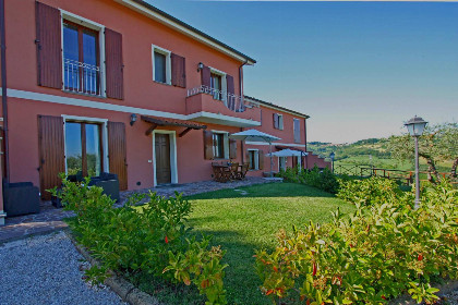 008 Vakantiehuis Casale degli Ulivi