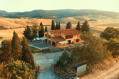 001 Borgo del Silenzio