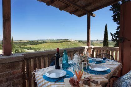 011 Tenuta Crete Senesi