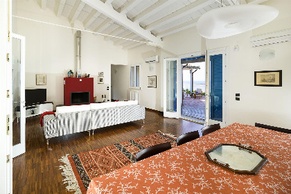 008 Villa Ala