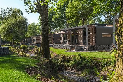 006 Our Wellness Lodge met hottub 