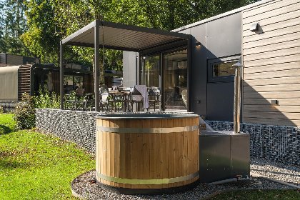 002 Sauwer Lodge met hottub | 4 Personen