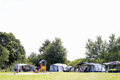 008 Plaats met prive sanitair