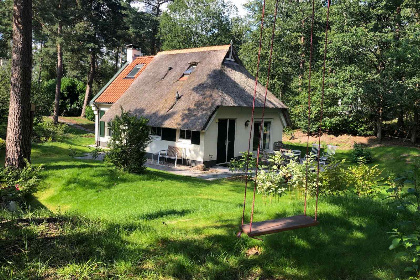 011 6 persoons vakantiehuis in Diever op een kleinschalig vakantiepark gelegen in het bos