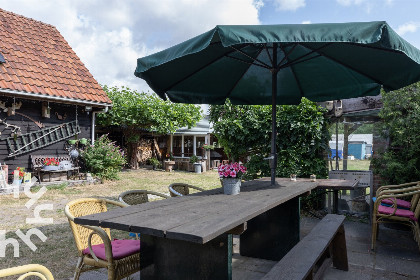 001 Gezellige 10 persoons vakantieboerderij met gratis WIFI