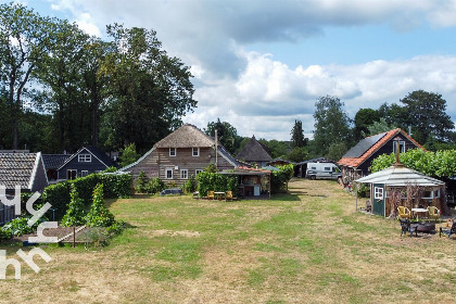 004 Gezellige 10 persoons vakantieboerderij met gratis WIFI