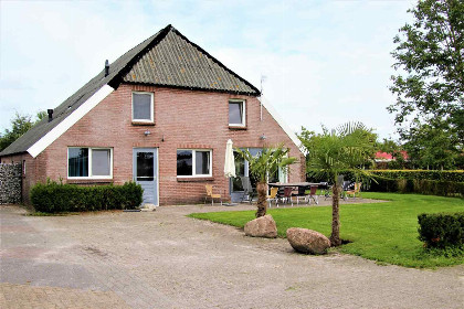 017 9 persoons vakantie accommodatie