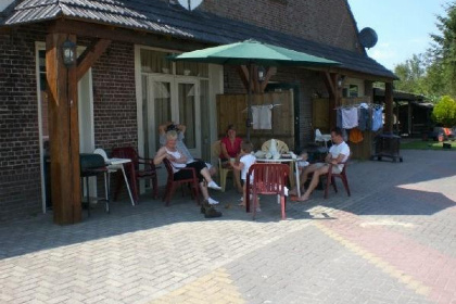 003 Comfortabel vakantieboerderij met sauna voor 15 tot 17 personen