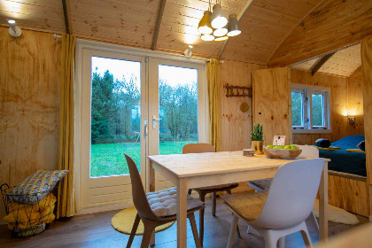 001 Gezellig chalet voor 2 personen nabij het bos in Dwingeloo, Drenthe