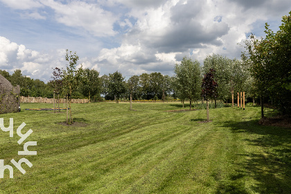 008 Zeer luxe, ruim en authentiek 6 persoons vakantiehuis met grote tuin in Dwingeloo