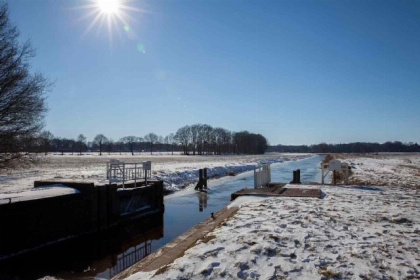 025 Superleuk 4 persoons vakantiehuis in Exloo met buitenzwembad en wellness faciliteiten