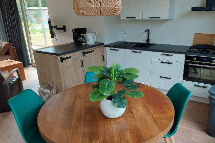 010 Gelijkvloerse 4 persoons bungalow op een vakantiepark in Gasselte