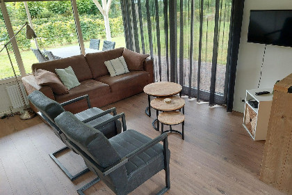 011 Gelijkvloerse 4 persoons bungalow op een vakantiepark in Gasselte