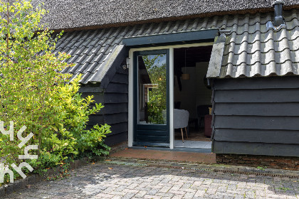 037 Prachtige 21  persoons rietgedekte groepsaccommodatie in Havelte